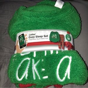 NWT Women’s Sleep Set
